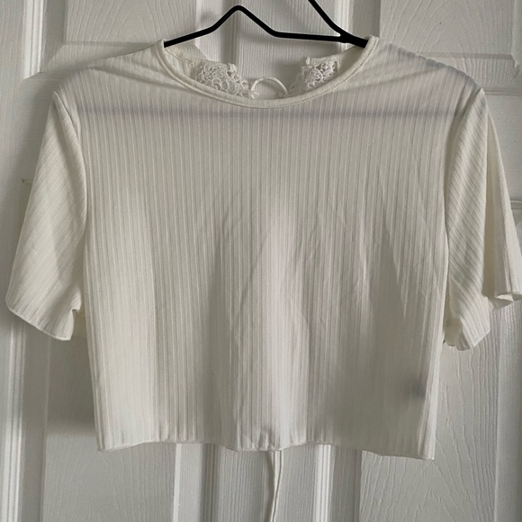 White Lace-Up Back Crop Blouse - Picture 3 of 4